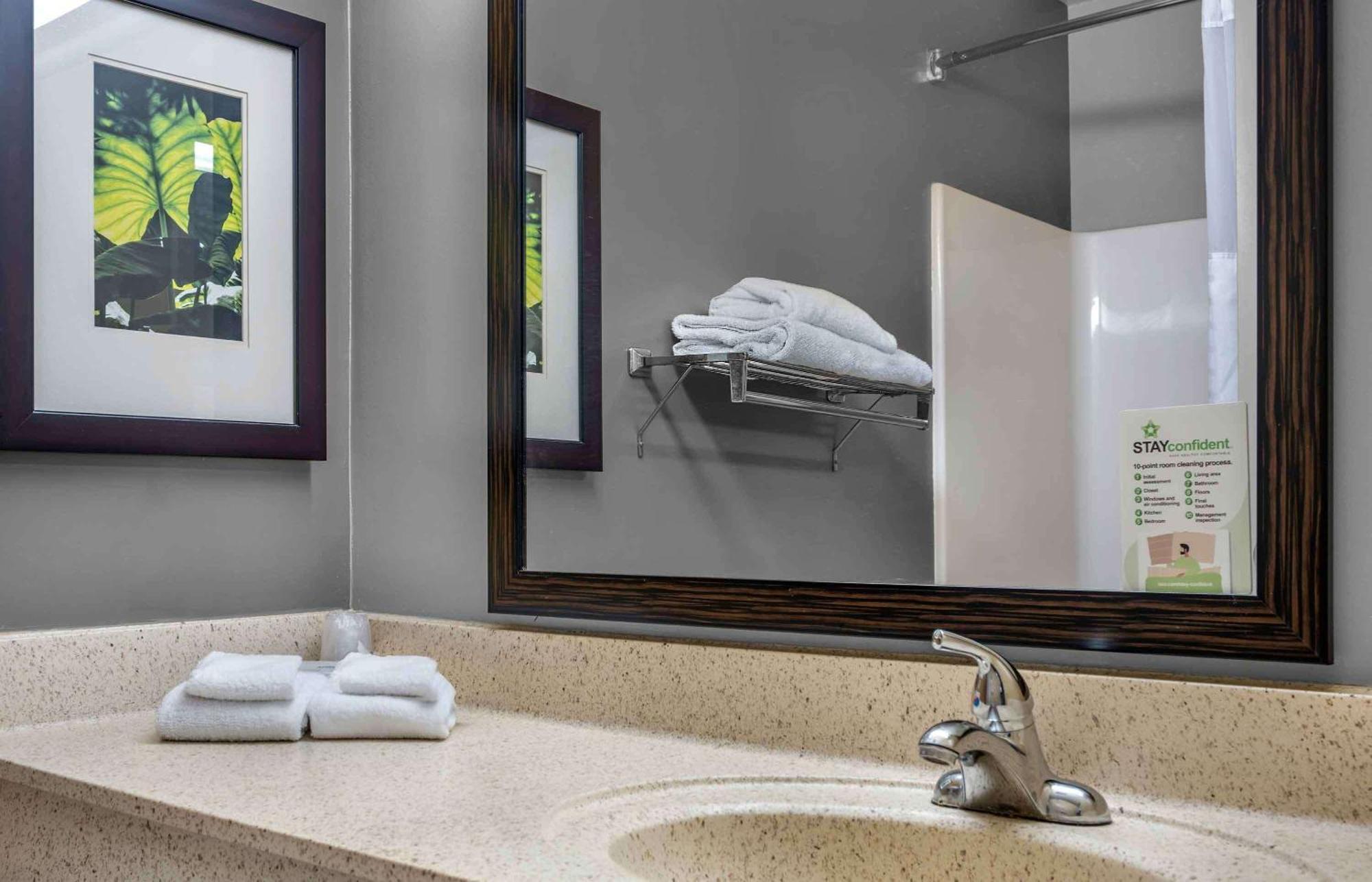 Extended Stay America Select Suites - Chicago - Hanover Park Bagian luar foto