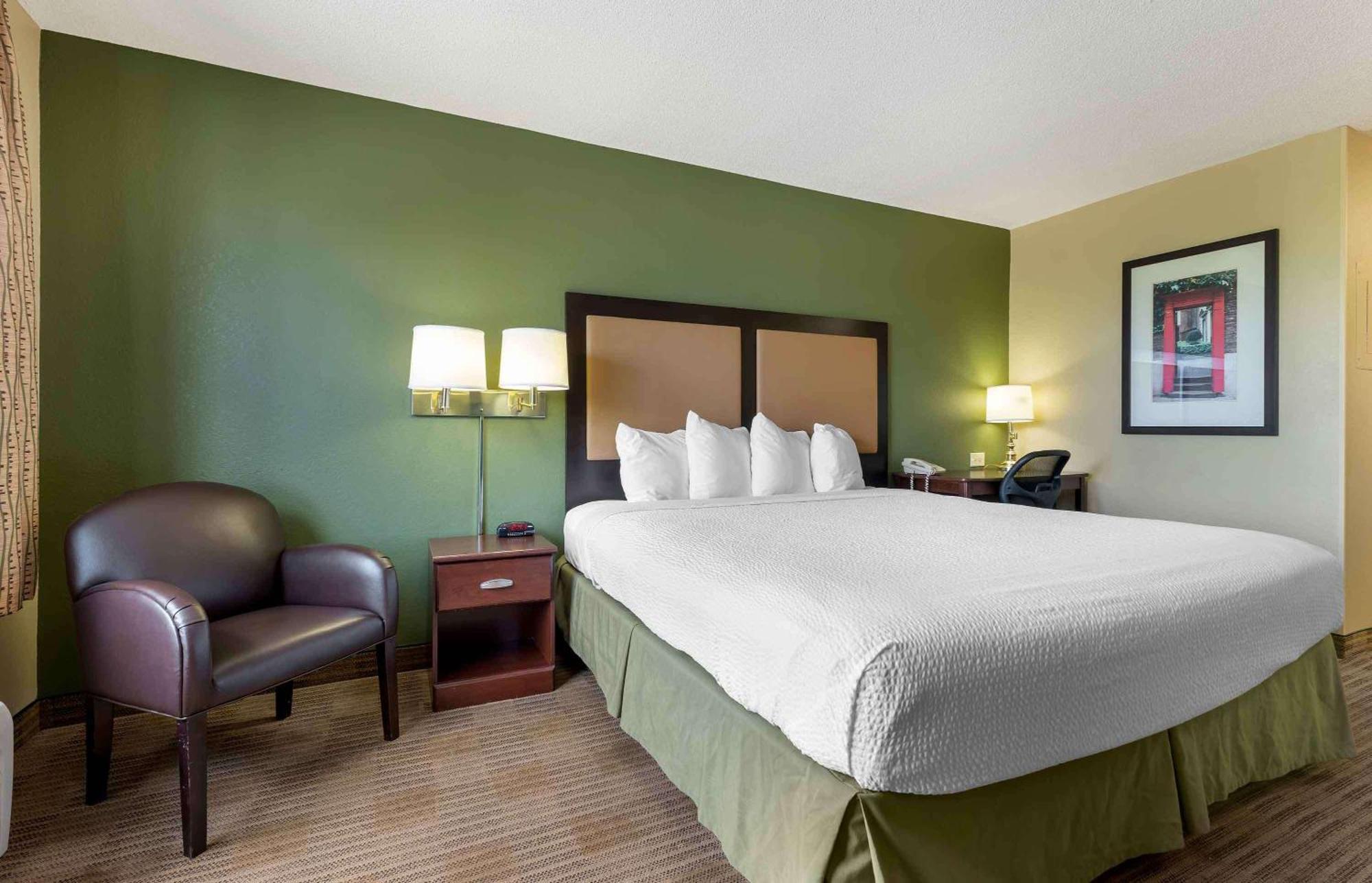 Extended Stay America Select Suites - Chicago - Hanover Park Bagian luar foto