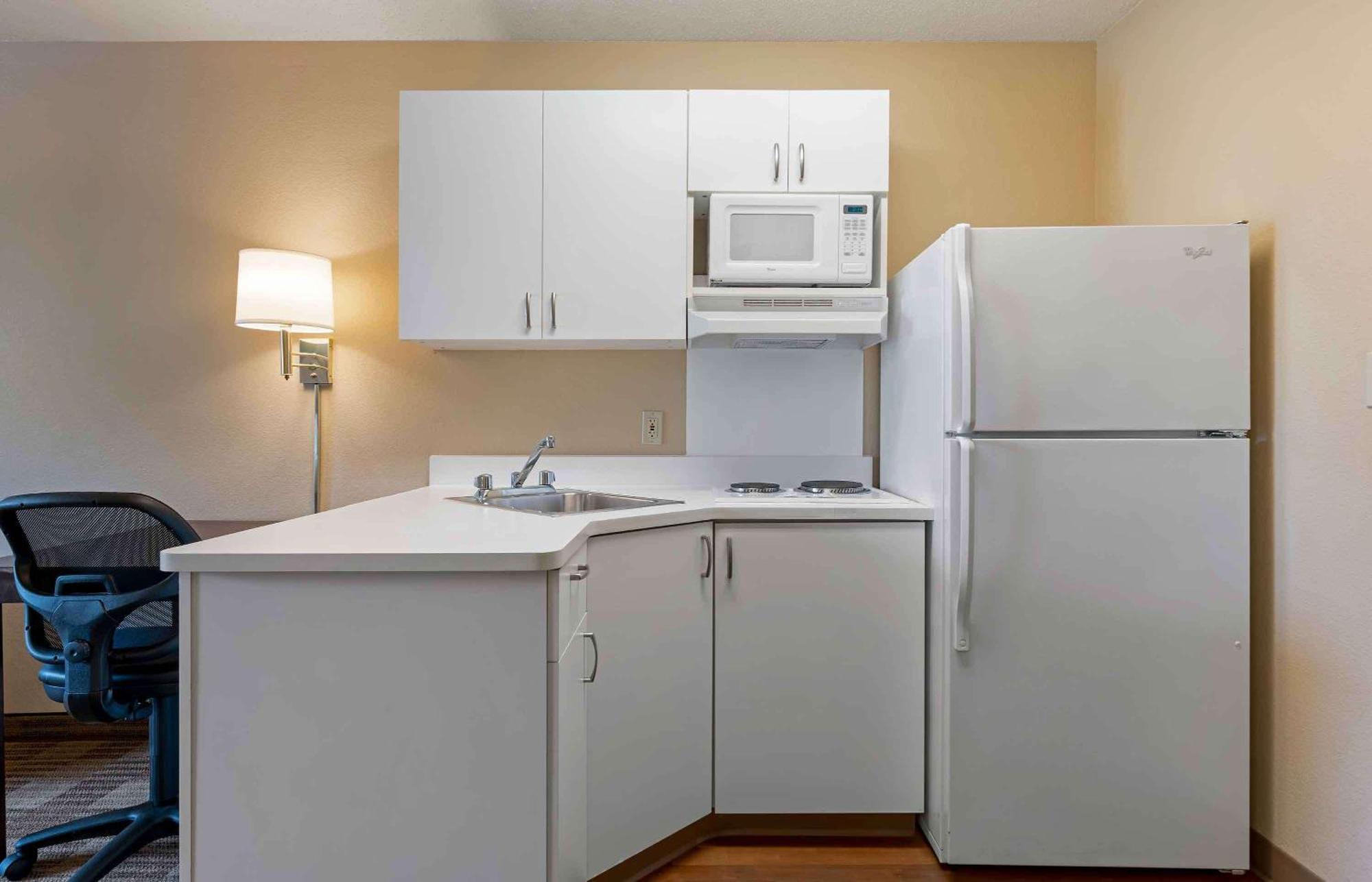 Extended Stay America Select Suites - Chicago - Hanover Park Bagian luar foto