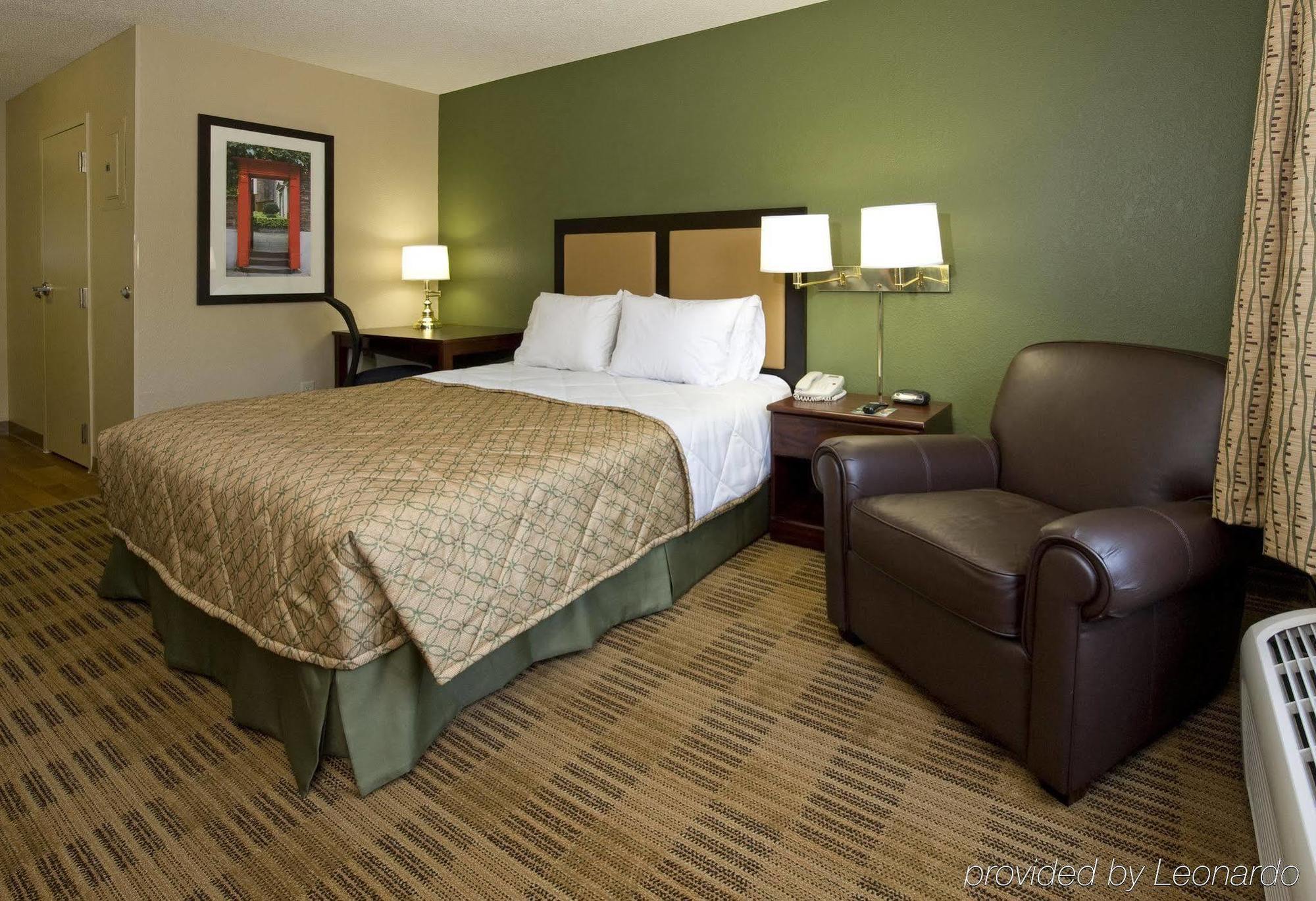 Extended Stay America Select Suites - Chicago - Hanover Park Bagian luar foto